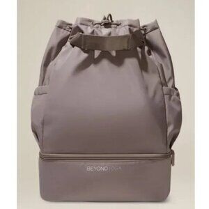 Beyond Yoga Gray Convertible Gym Bag